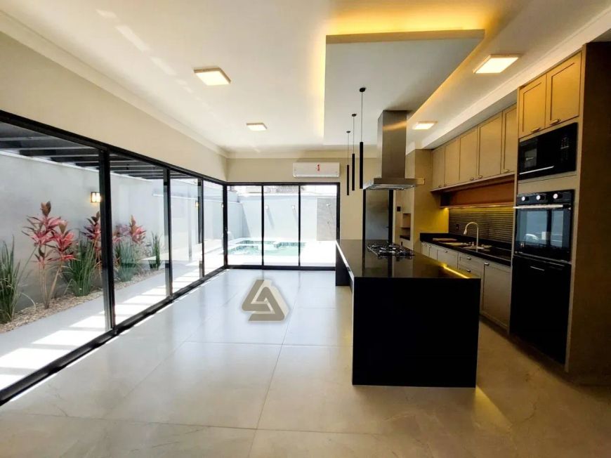 183698617de1fdc4684daaf0b3deca1a