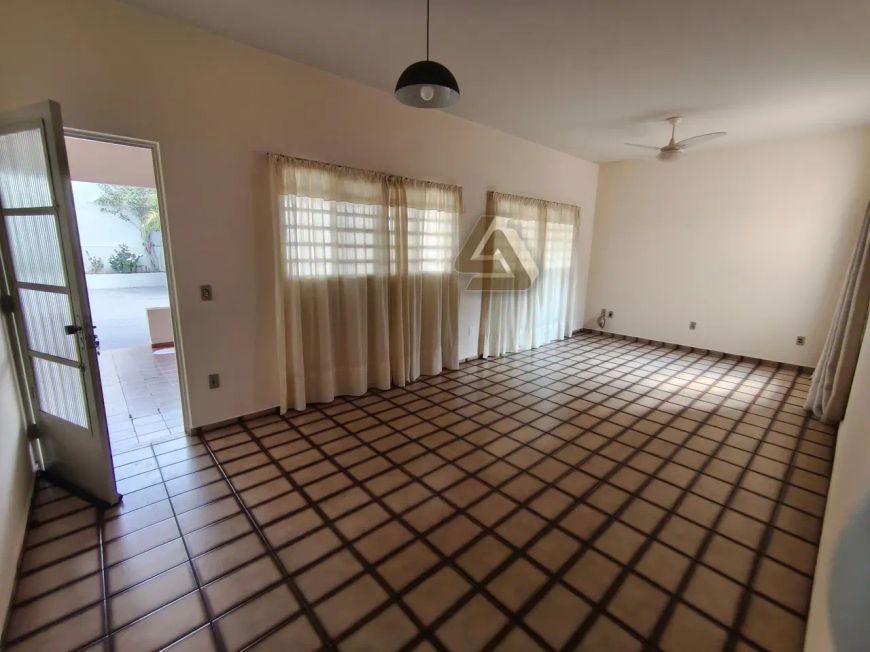 db6d00d8d94a31927782d99dfb2743b7