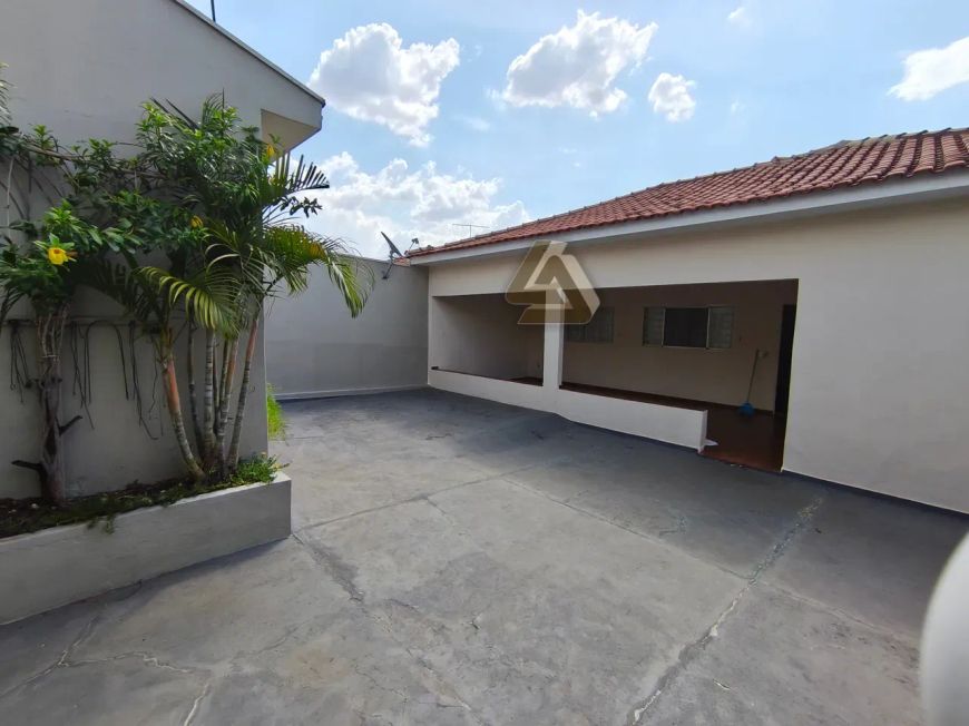 e8b582c554c57b8e9917786d563f1c54