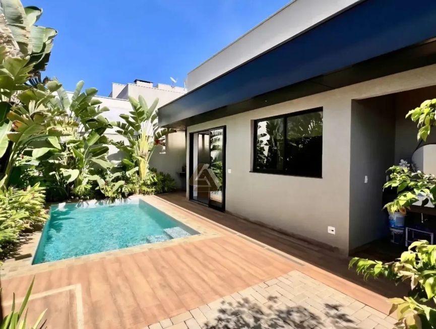 ebd7ff79af705960a66558878bd43743