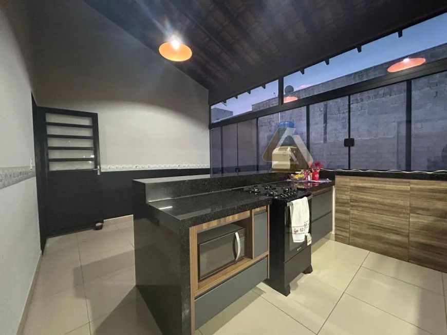 06c520953d617df1ad3ab7b89824ab52