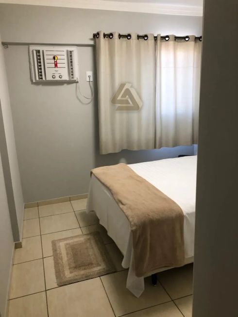 18b7f75e2e8b1959a068cf10127e0cb2-1