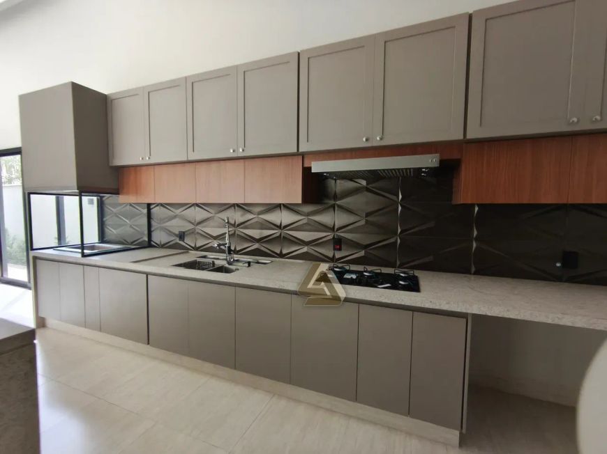 18e9e4b185dc2ce184196914c5748388